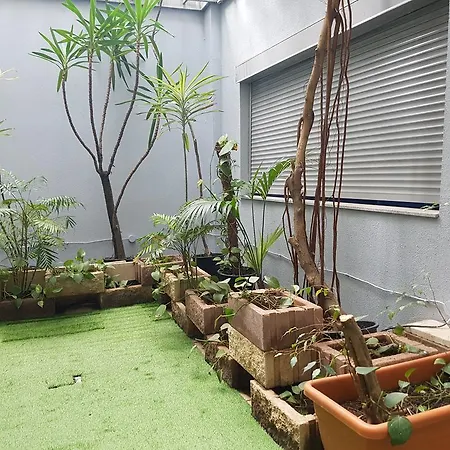Garden 15 Apartment *