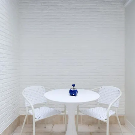 Apartment Garden 15 *